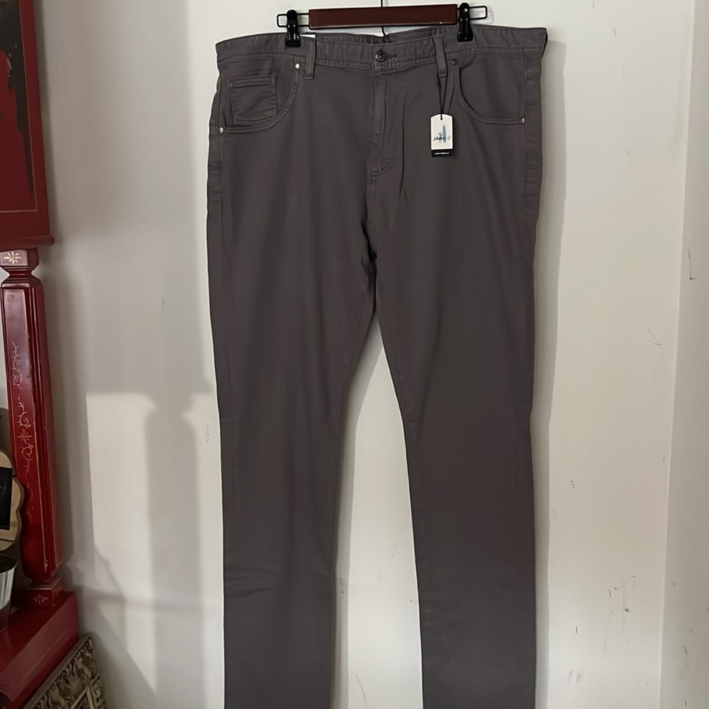 Johnnie-O 40 x 34 New with Tags - Picture 7 of 8